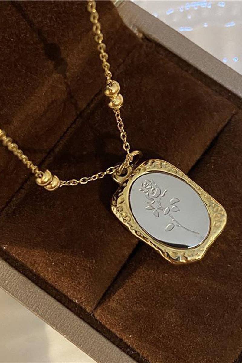 Double Layered Rose Pendant Necklace
